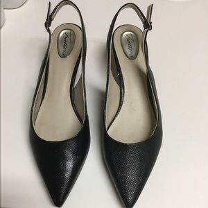 Trotters Women’s Prima Pump Black